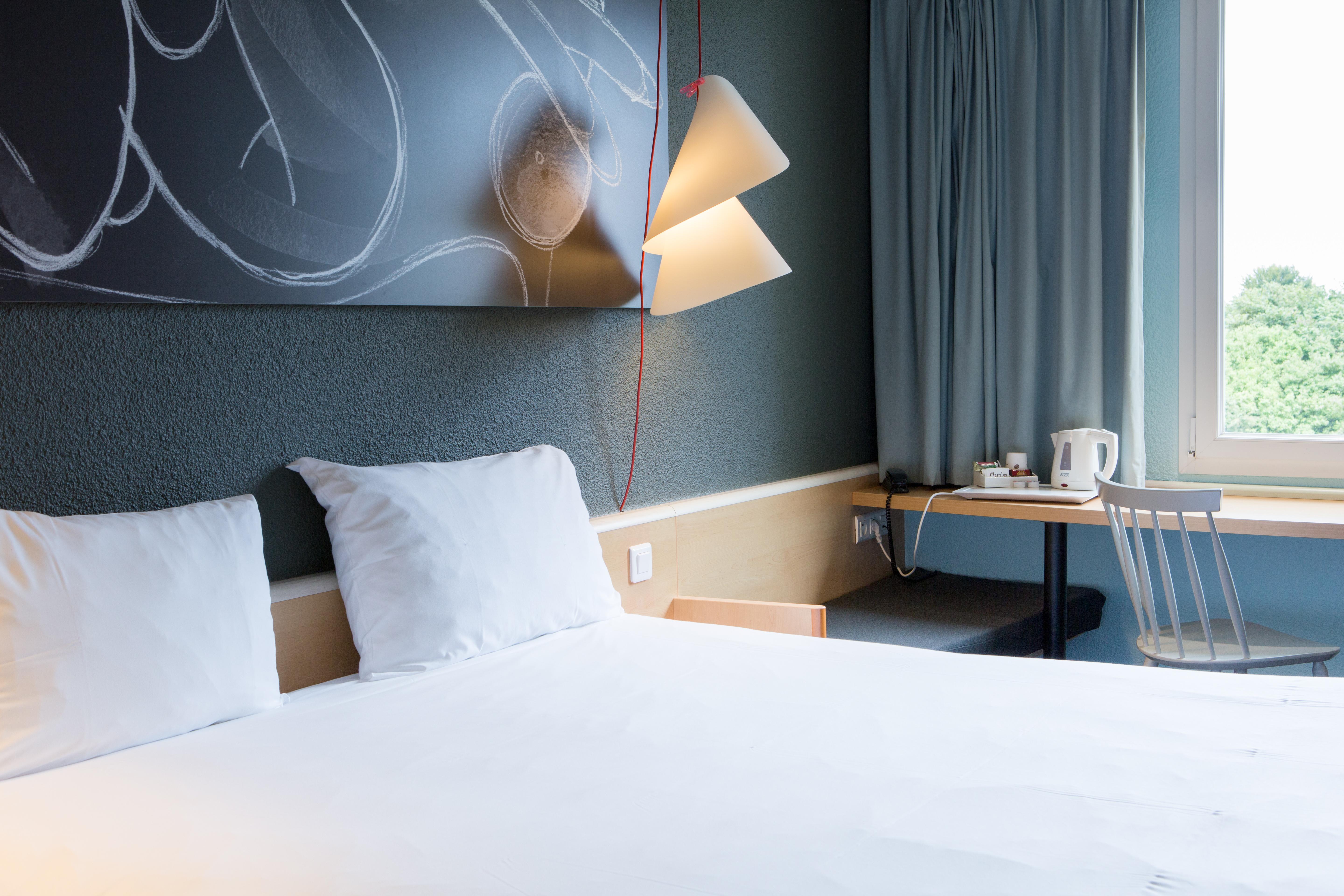 Ibis Cherbourg La Glacerie Exterior foto