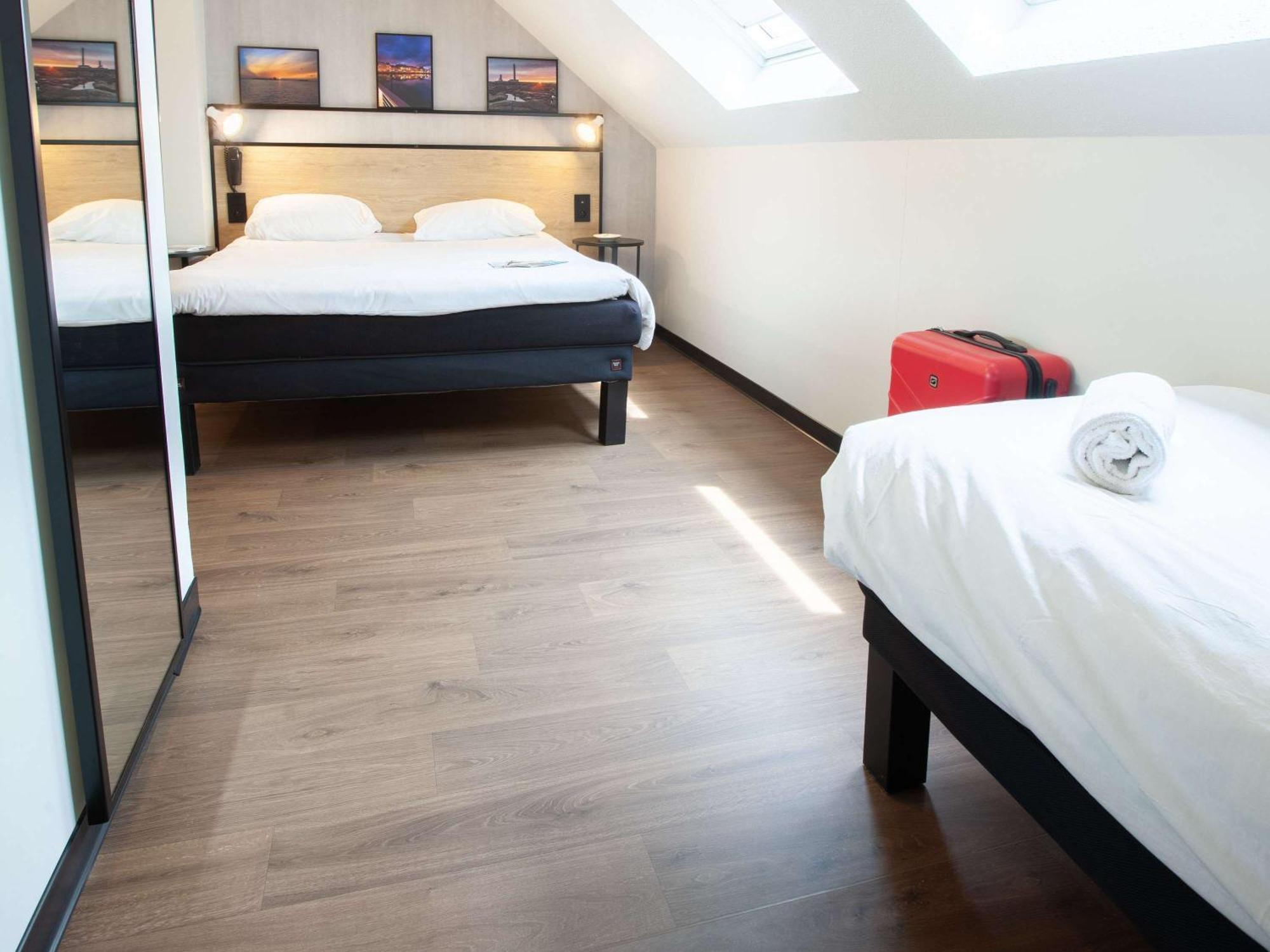 Ibis Cherbourg La Glacerie Exterior foto